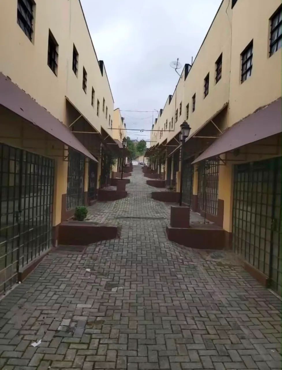 LOJA / ESCRITÓRIO COMERCIAL EM CENTRO COMERCIAL  - Foto 3