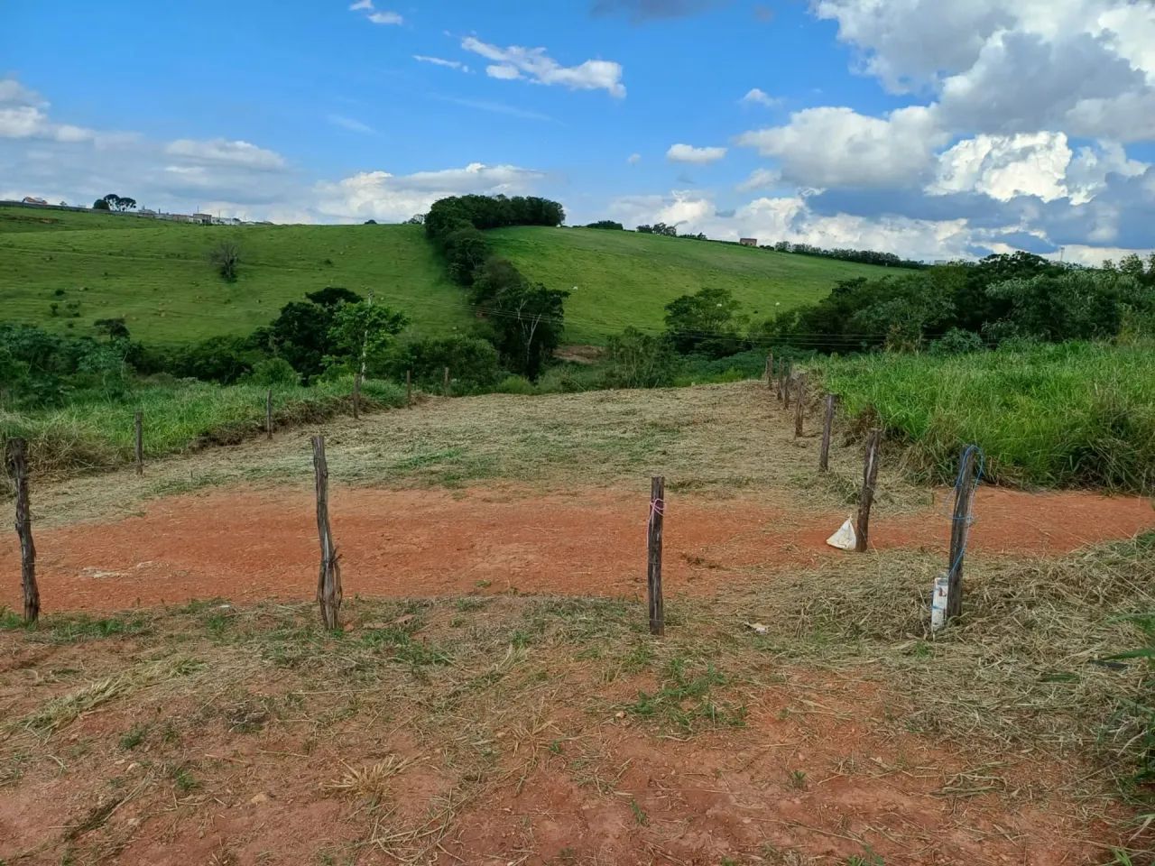 Vendo terreno no Vale Ipê - Águas de Lindóia - SP - Foto 4