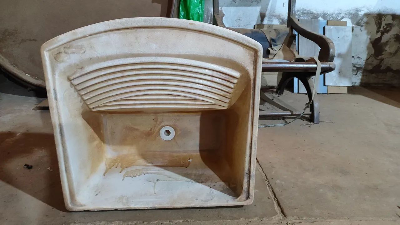 Tanque de lavar roupa em concreto 