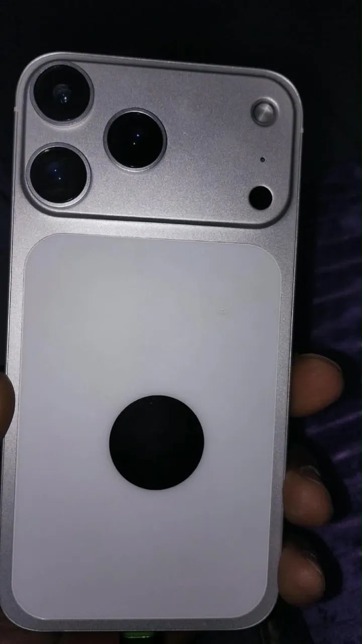 IPHONE 11 na carcaça do 17 - Foto 3
