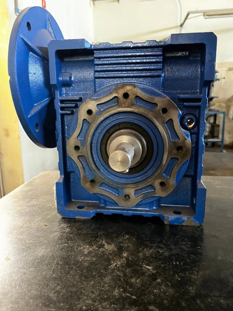 Redutor De Velocidade Nmrv 110 Redução 1:30 Flange 100b5 - Foto 3