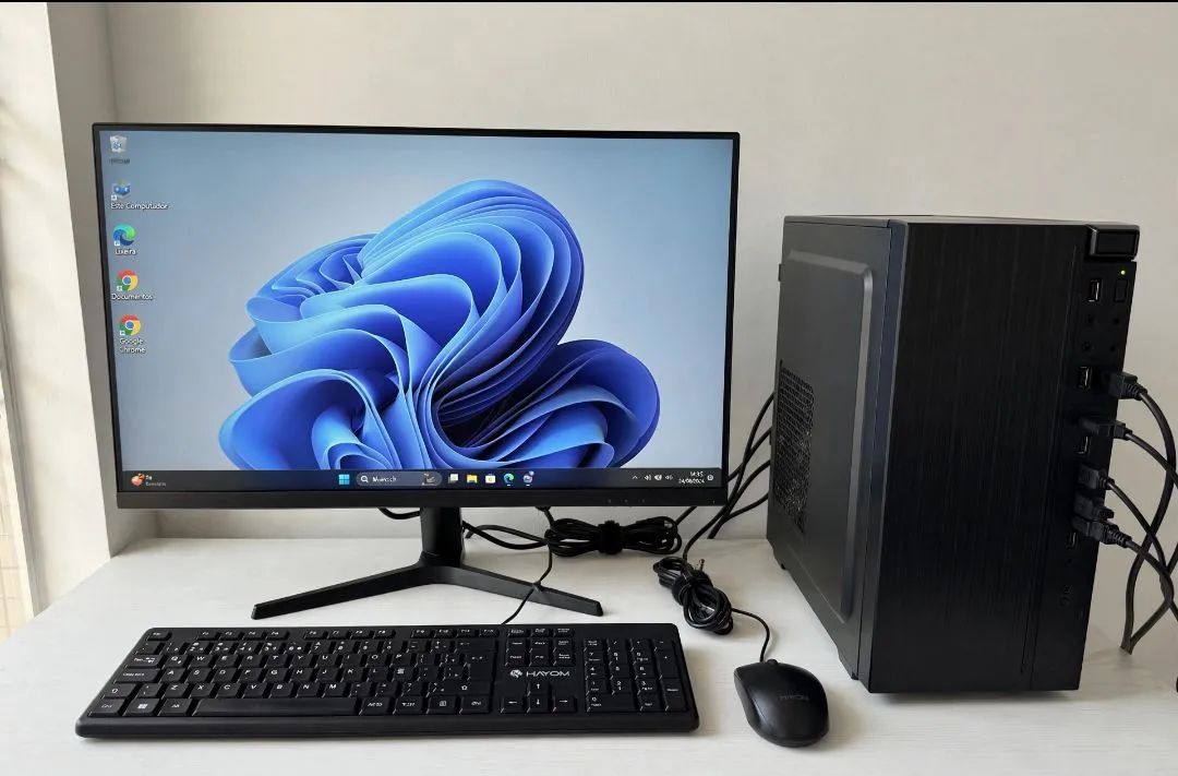 Computador novo lacrado na caixa 