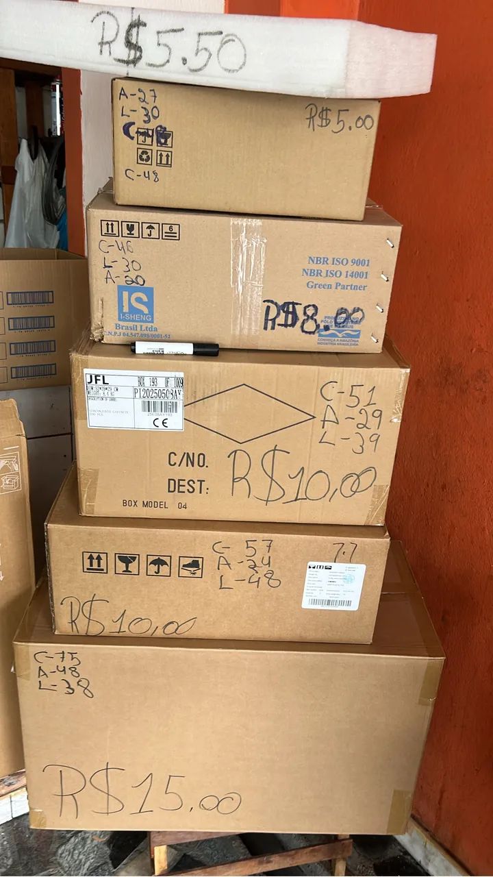 Caixa de papelão para mudança