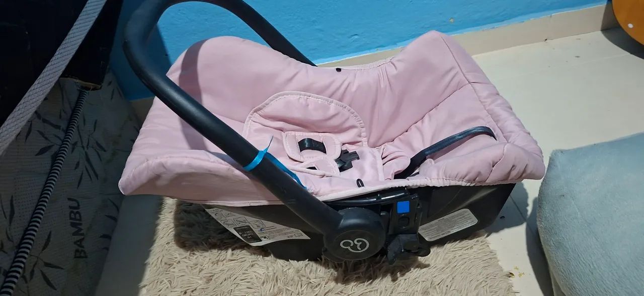 Bebê conforto e poltrona  - Foto 2