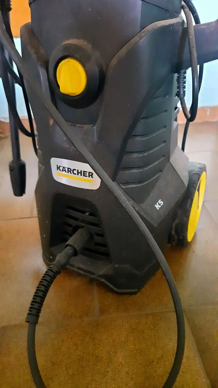 Lavadora de alta pressão karcher K5  - Foto 2