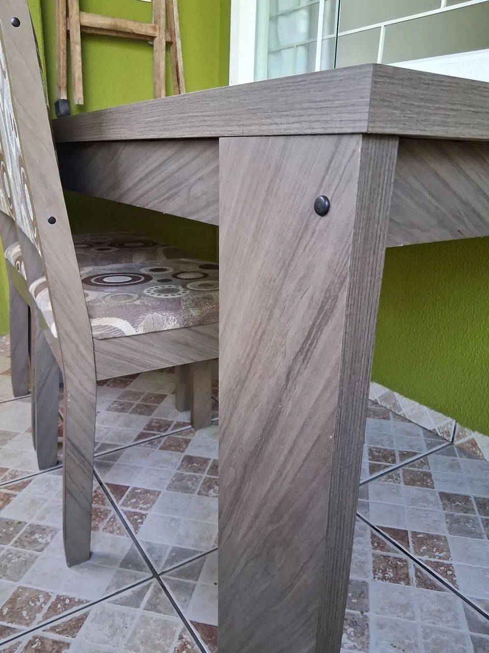 Mesa 6 cadeiras 