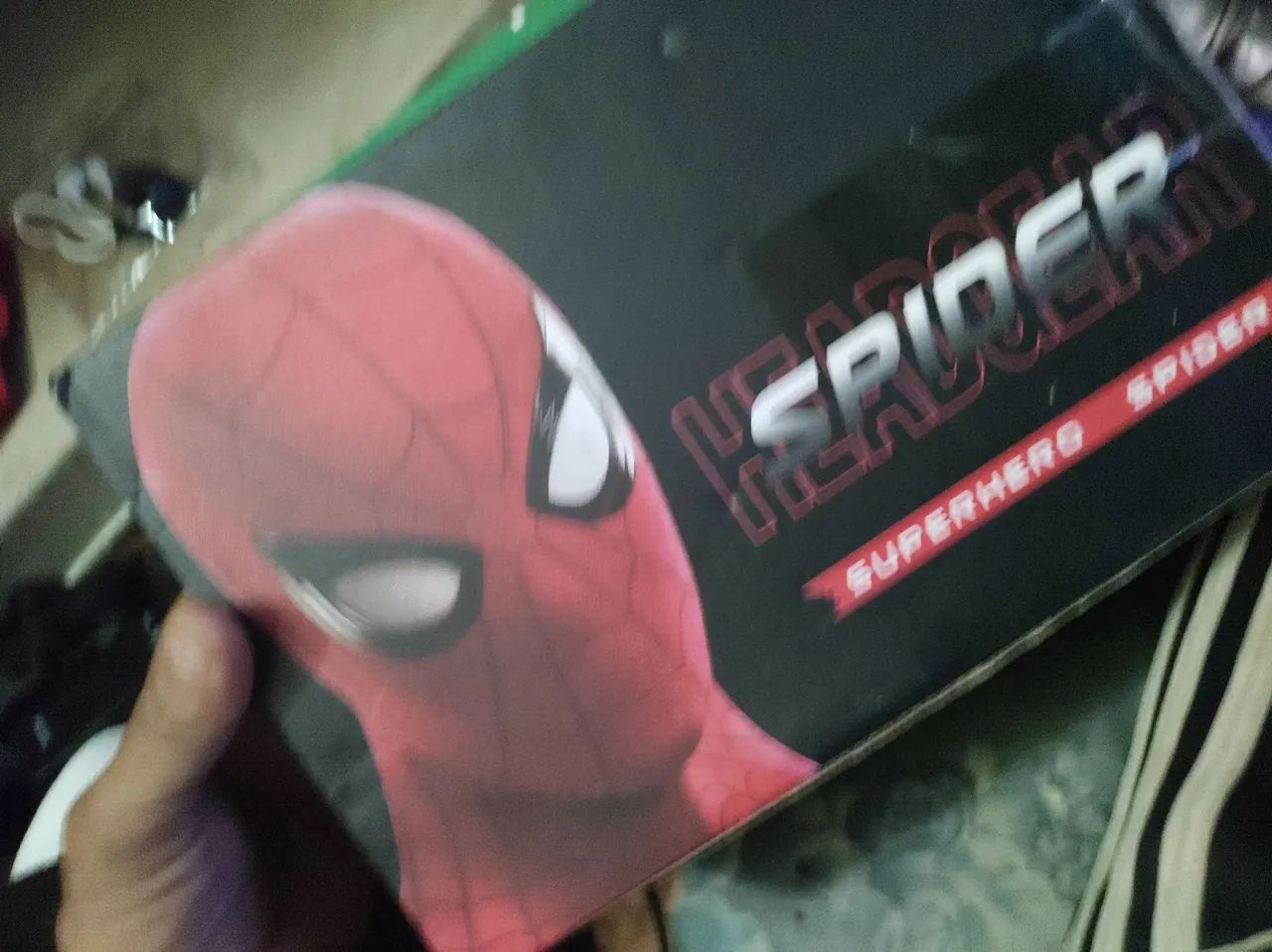Máscara homem aranha 