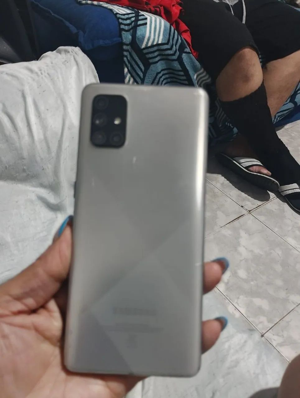 Vendo Samsung galaxy A71. Em perfeito estado funcionando perfeitamente  - Foto 3