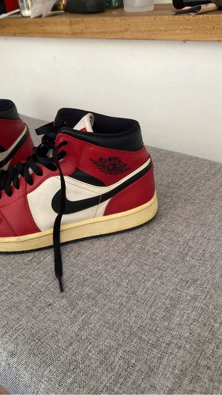 Air Jordan 1 Mid Chicago Black Toe Original  - Foto 2