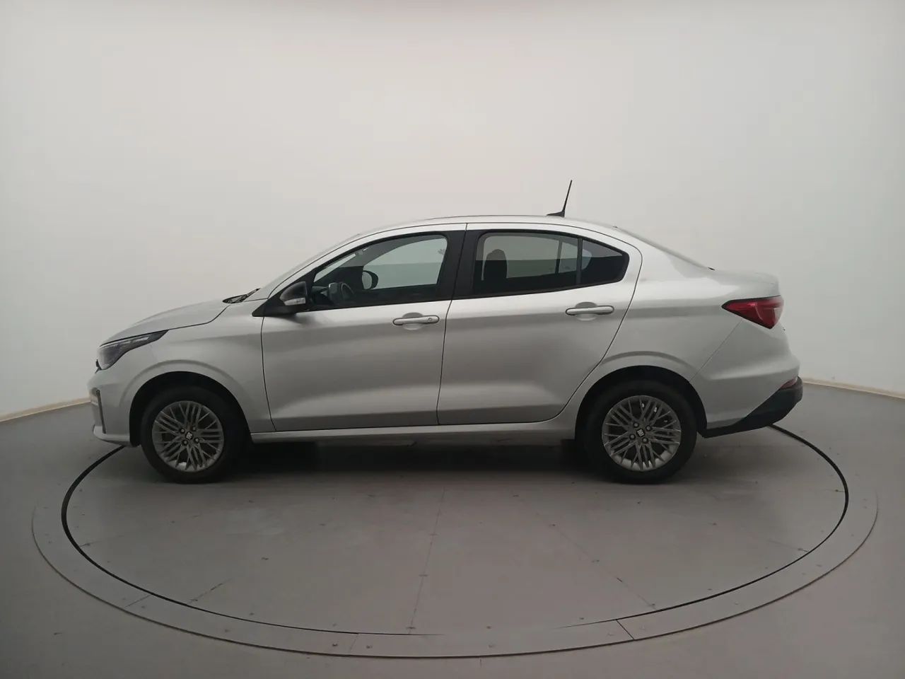 Fiat Cronos Precision 1.3 16V Flex Aut. 2026 - Foto 2