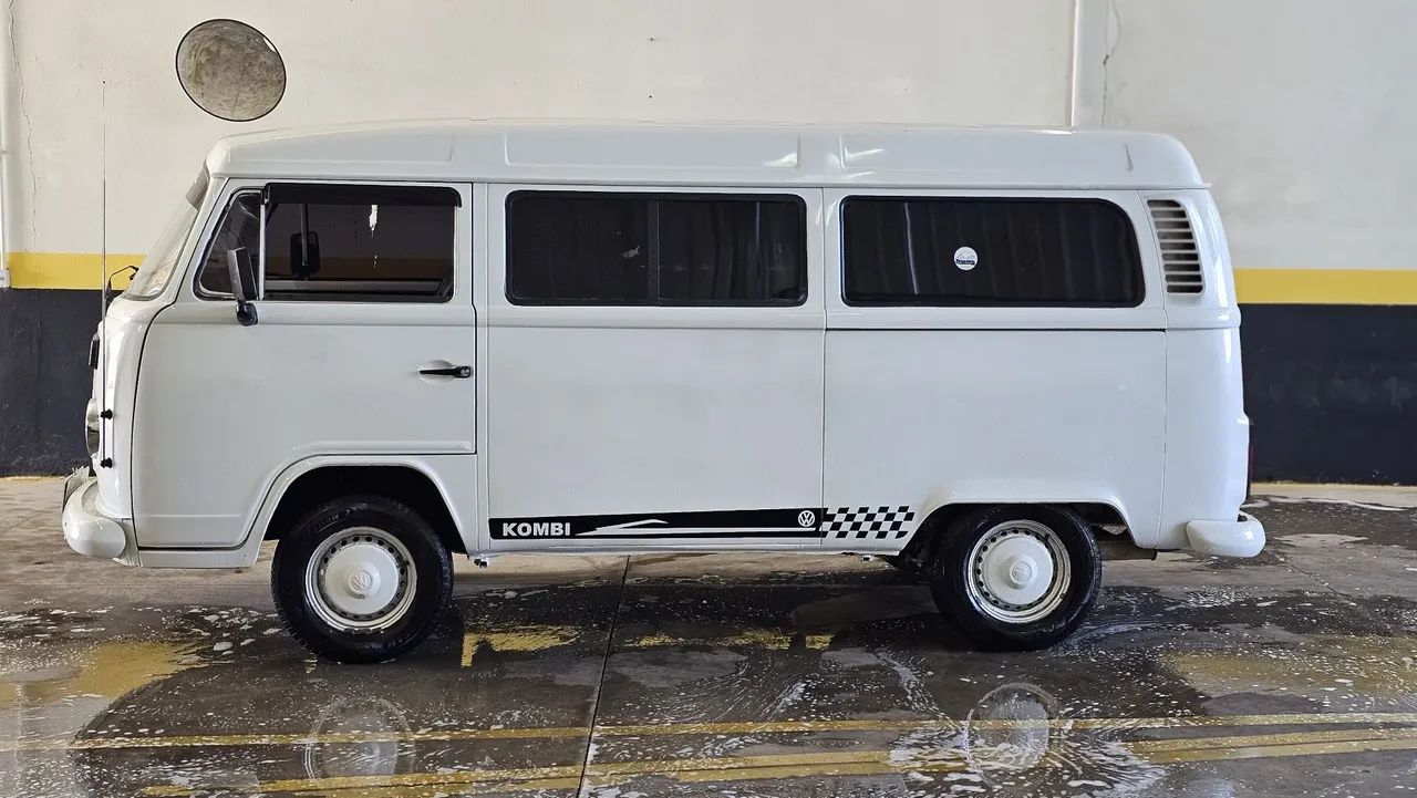 Volkswagen Kombi 2000