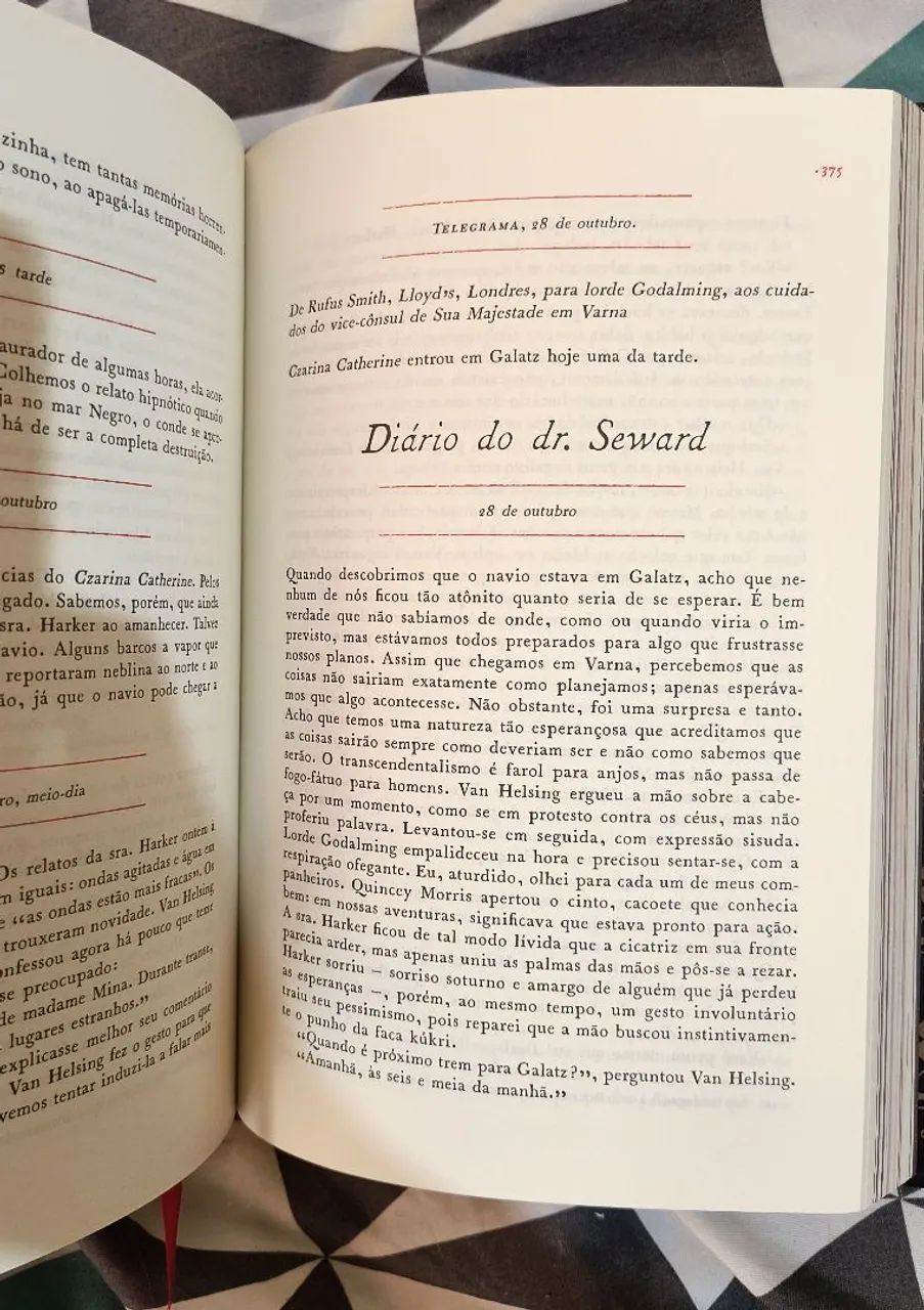 Livro Drácula - Foto 5