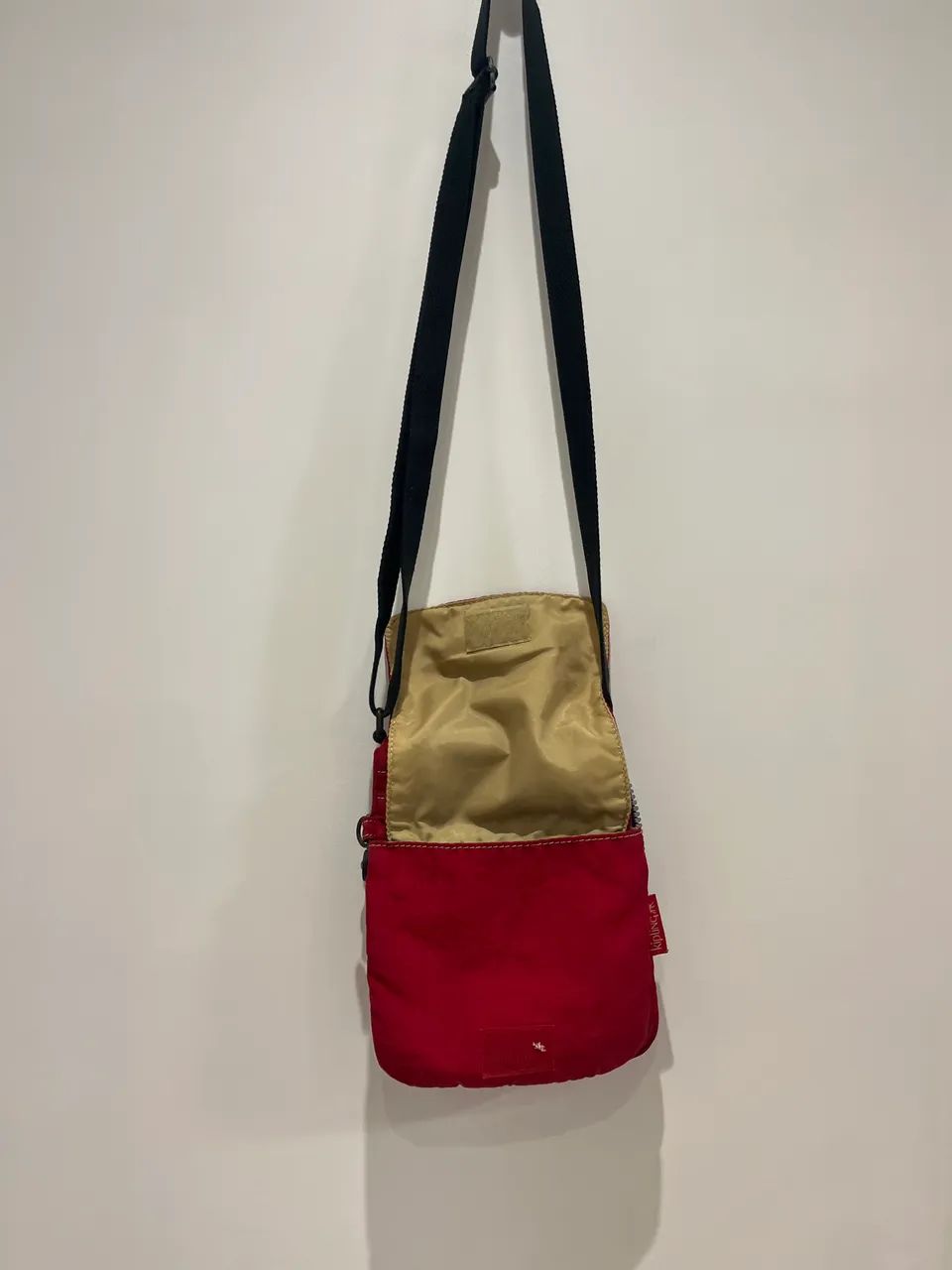 Bolsa da Kippling vermelha clutch usada - Foto 4