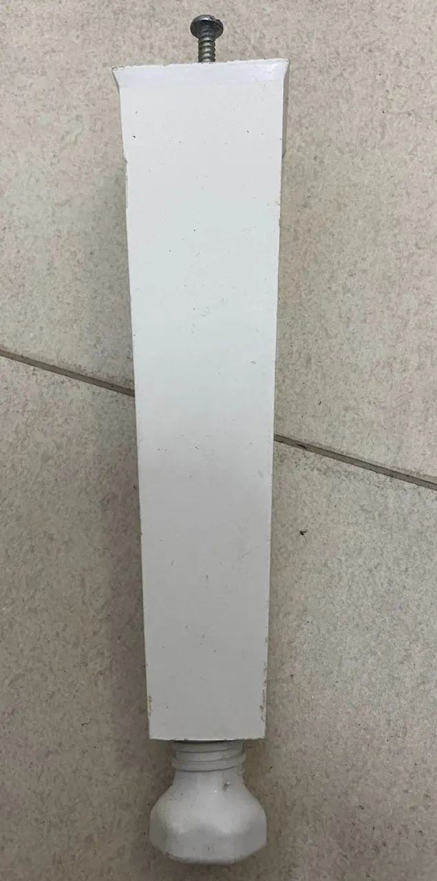 Pés Reguláveis para Armários / Móveis - Foto 3