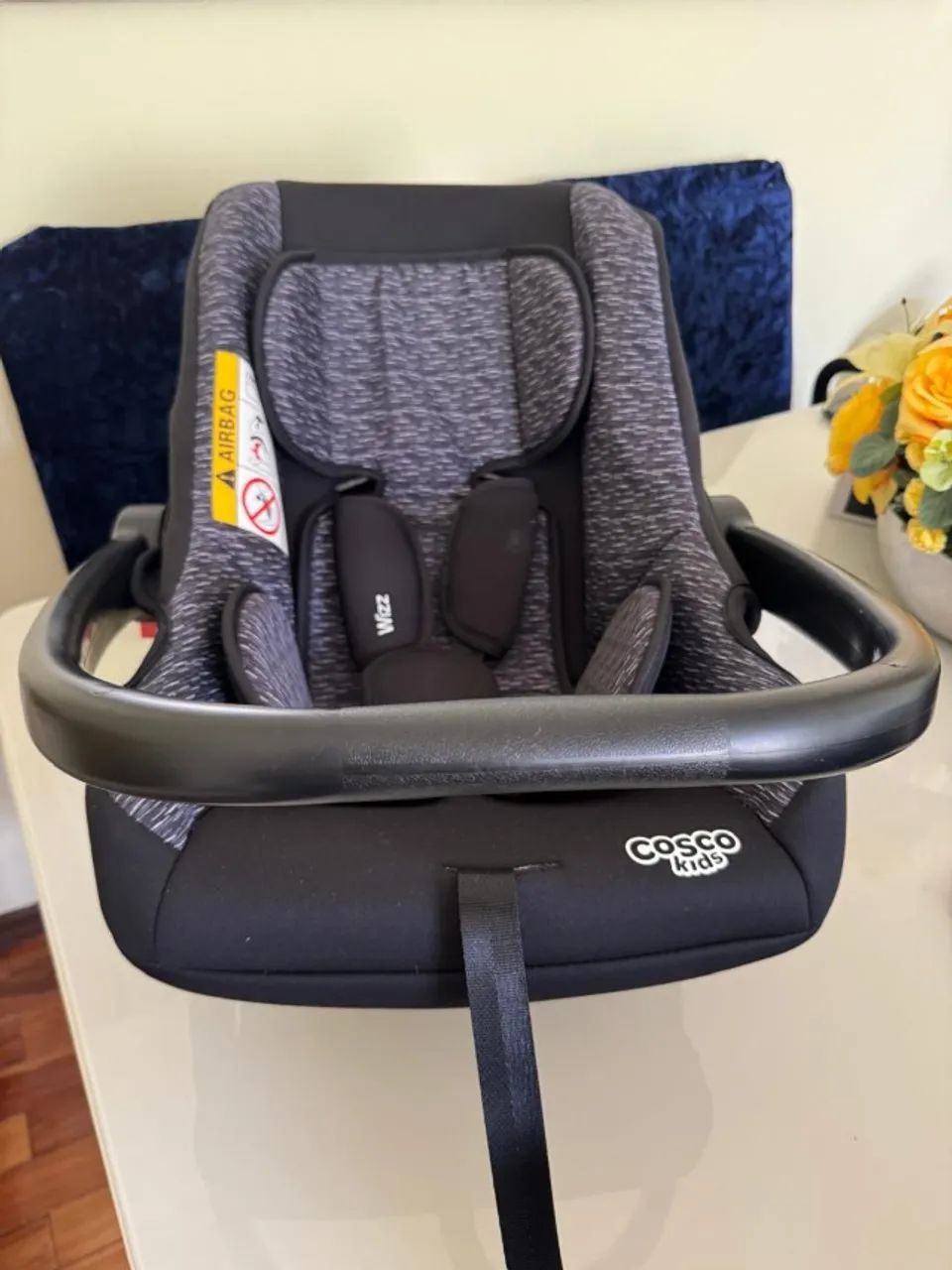 Carrinho de bebê com bebê conforto  - Foto 4