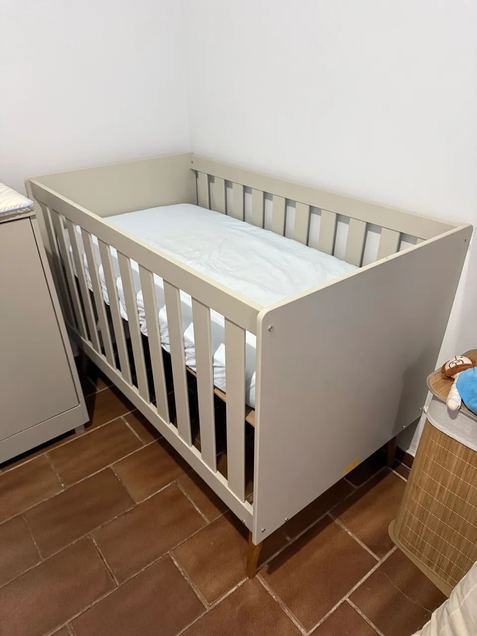 Berço Reller 2 em 1 com colchão 