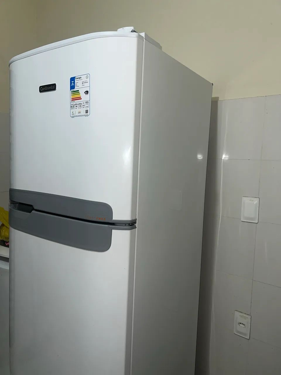 Geladeira continental 