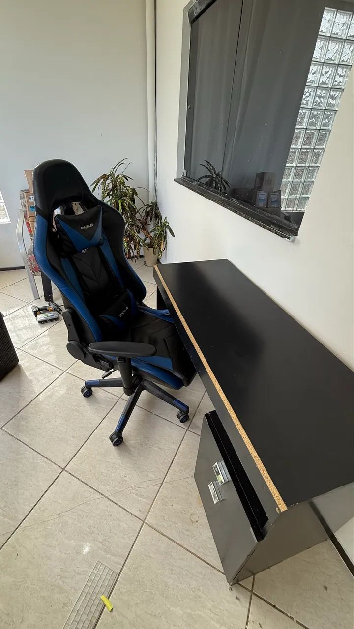 Vendo escrivaninha e cadeira gamer  - Foto 2