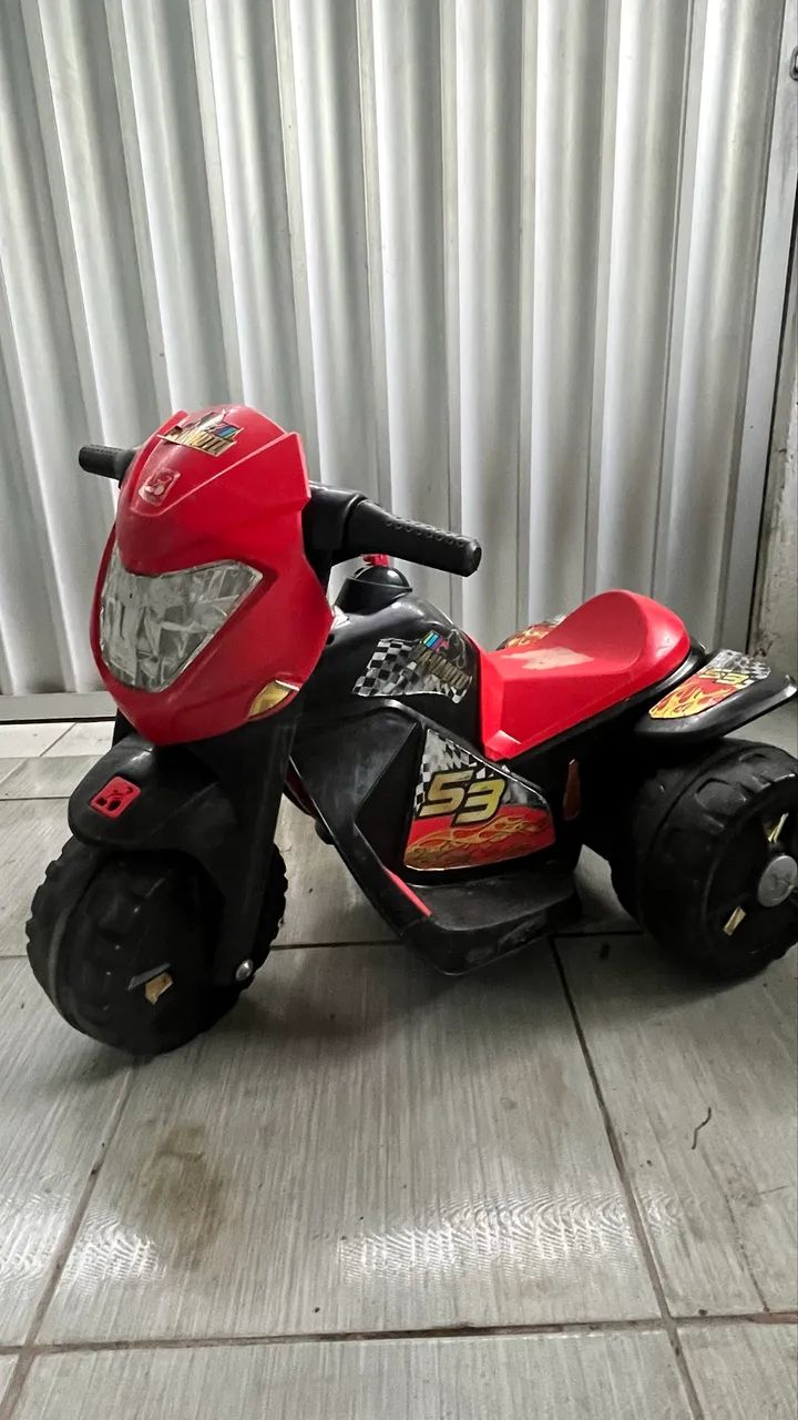 Moto elétrica infantil 6 V bandeirantes  - Foto 2