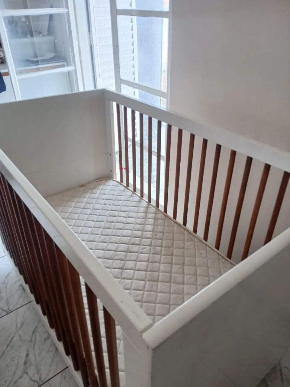 Vendo berço madeira maciça vira cama - Foto 3