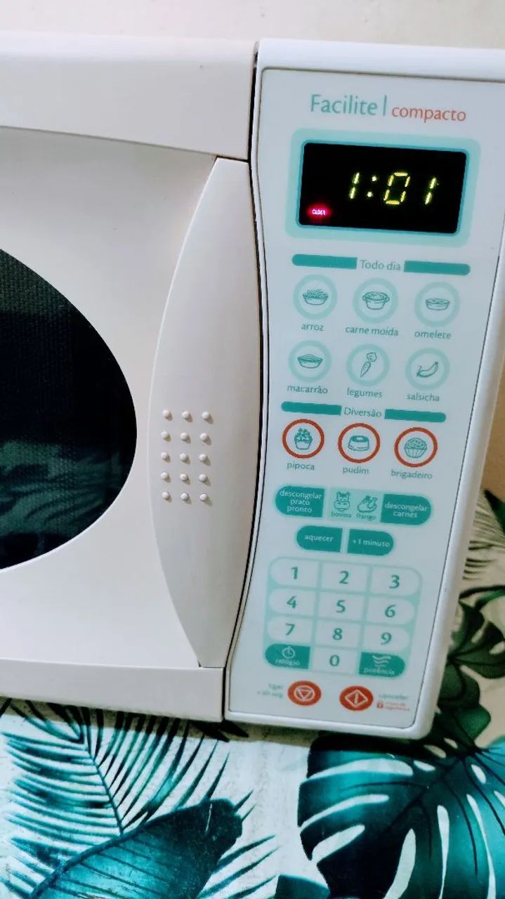 Microondas Consul 20 litros funcionando  - Foto 3