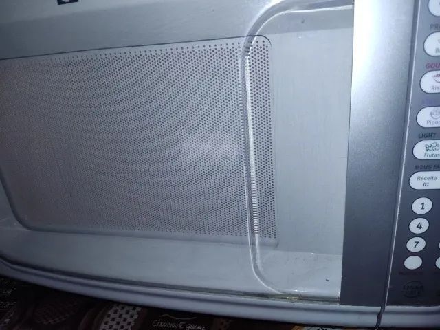 Micro-ondas Eletrolux-127v-Esquentar marmita - Foto 4