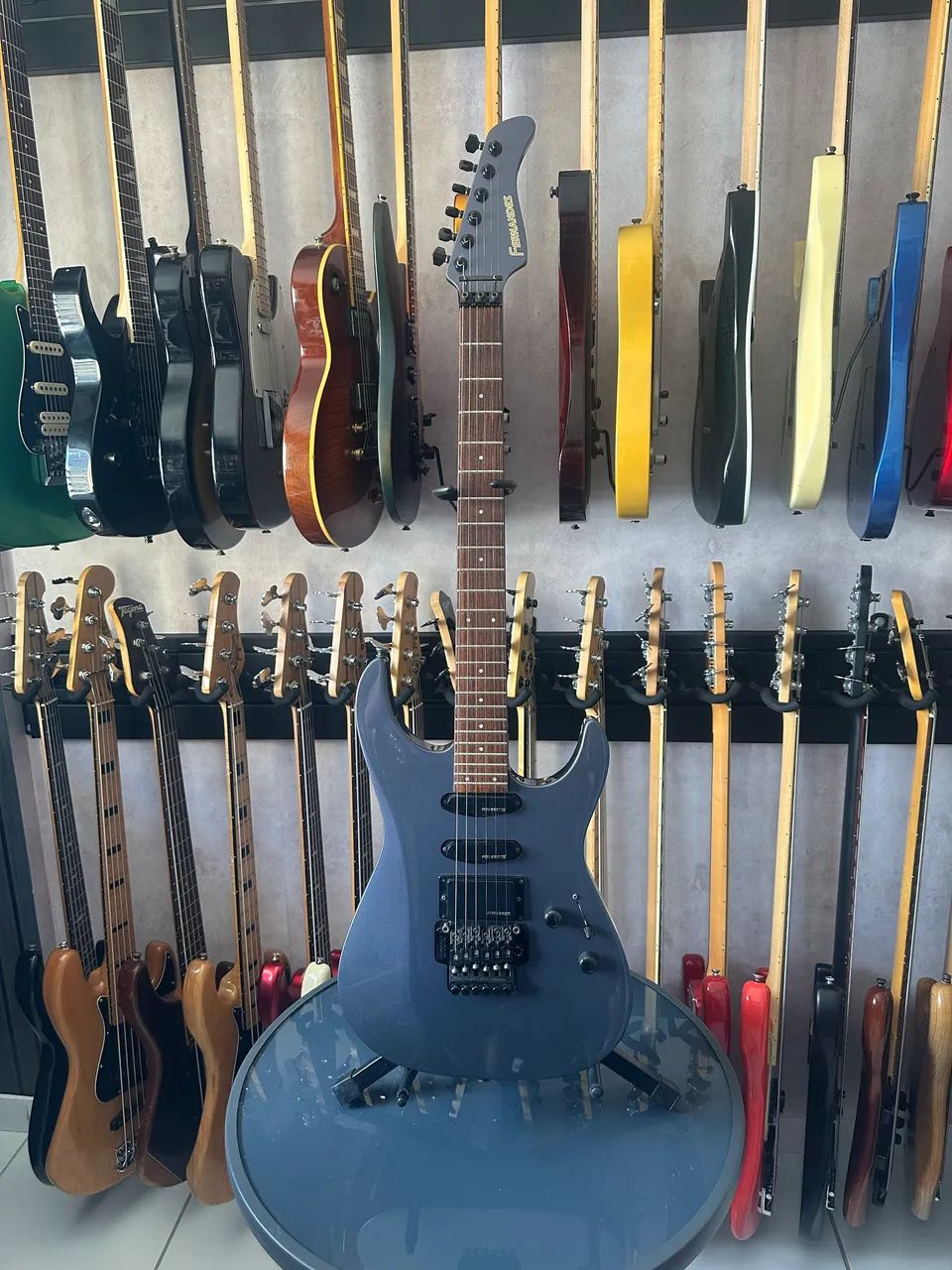 ギター Fernandes FR-55 MOD Guitarra Fernandes Revolver FR-55 Made in Japan Deluxe Series HSS