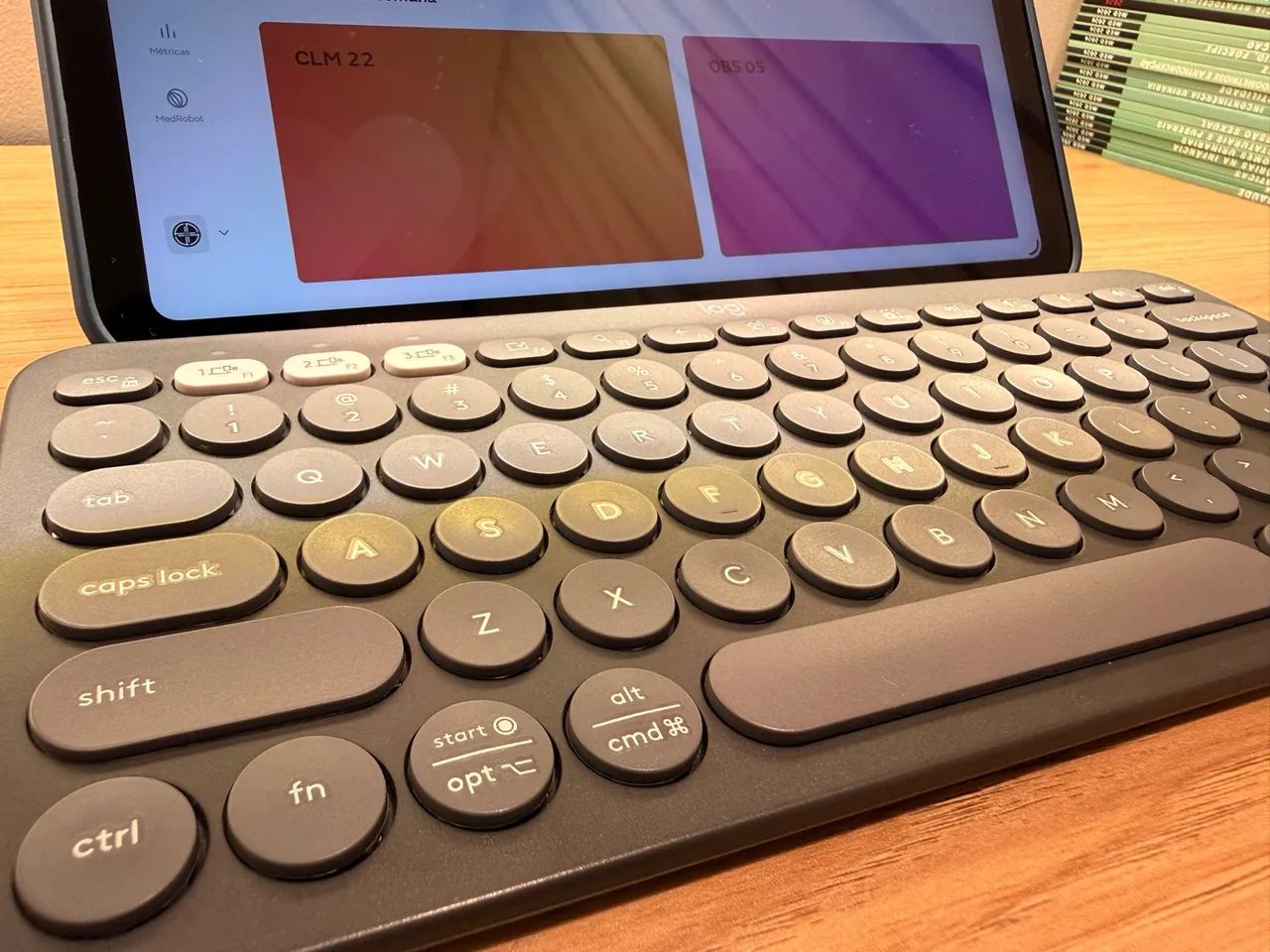 Teclado Logitech Pebble Keys 2 K380S - Foto 3