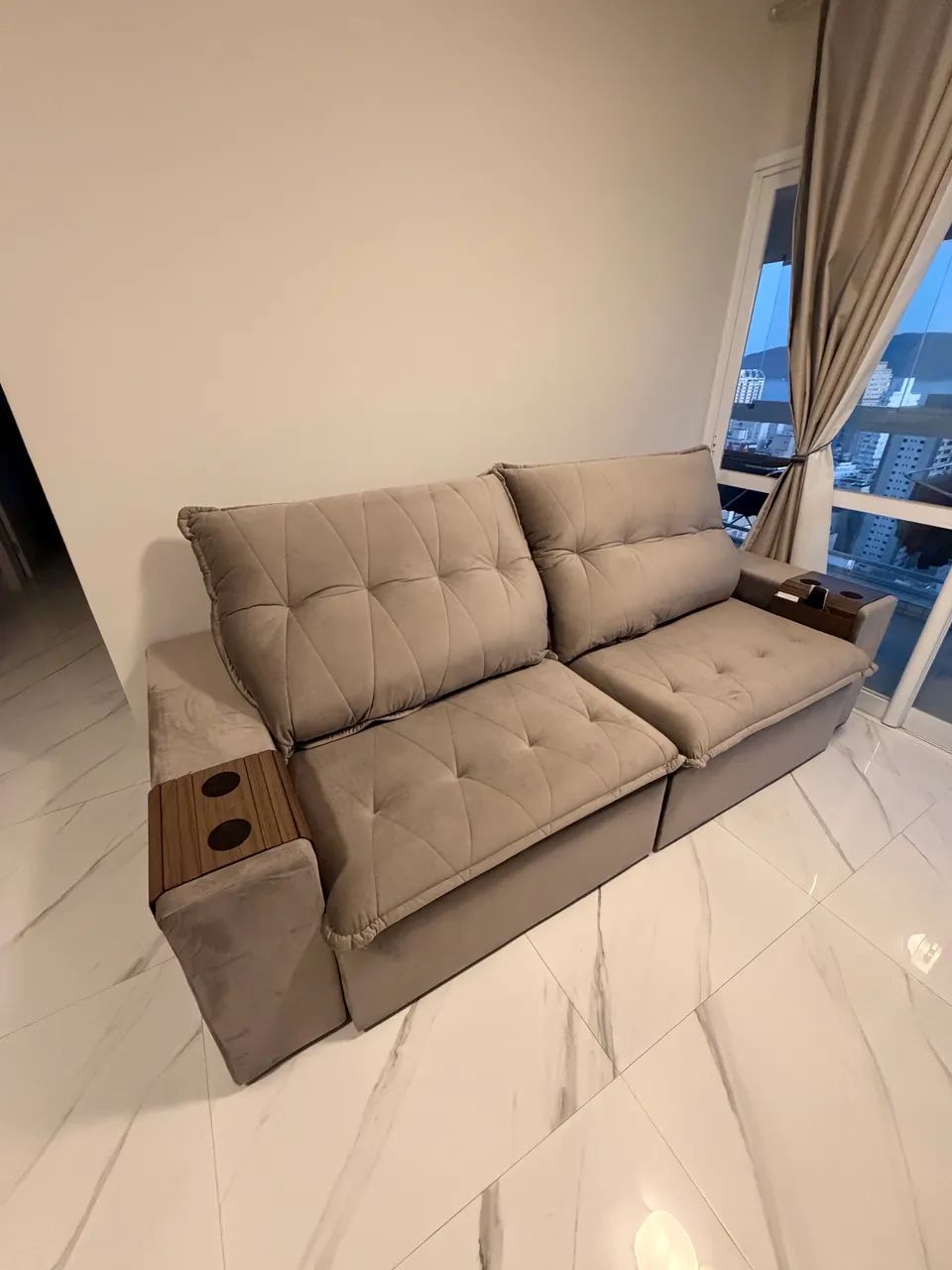 Sofá 4 lugares - Foto 5