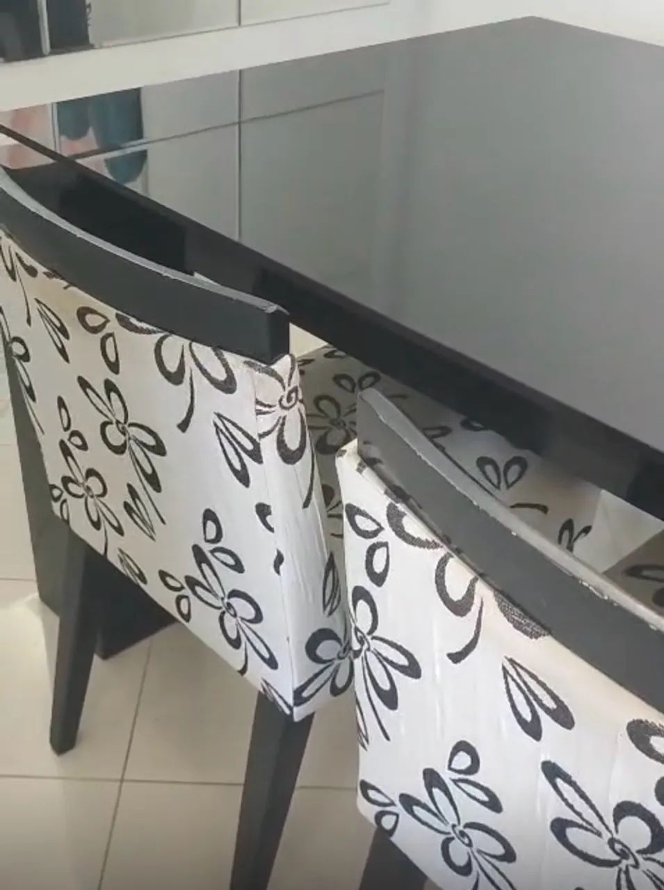 Mesa de jantar de vidro 8 lugares  - Foto 3