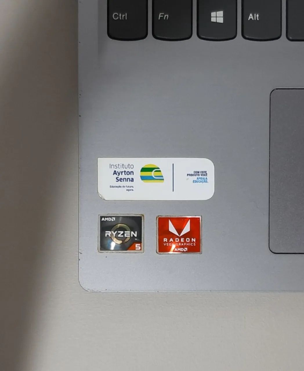 Notebook Lenovo IdeaPad S145 - Tela 15.6" / Ryzen 5 / 8GB / 1TB - Foto 2