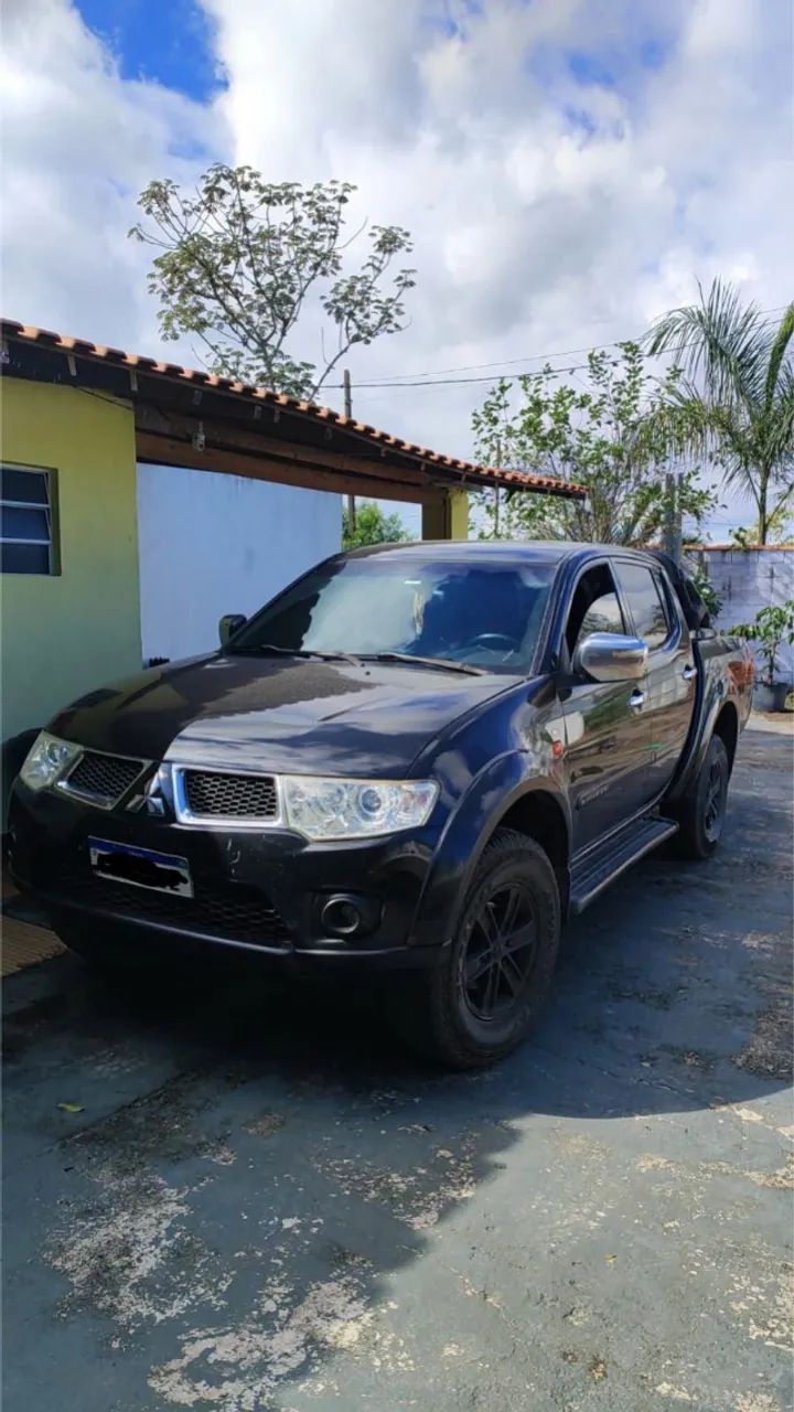 Mitsubishi L200 L200 Triton HPE 3.2 CD TB Int.Diesel Aut 2013