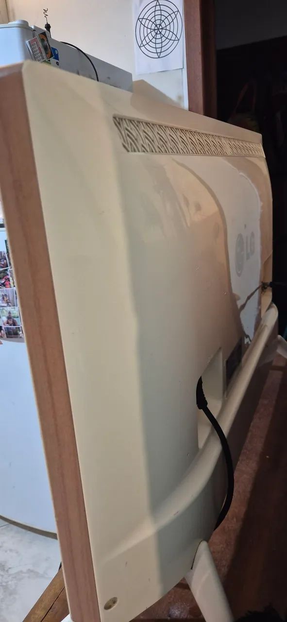 Tv Retro LG Full HD 32 polegadas - nao é smart - Foto 5