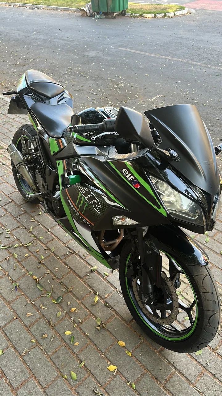 Ninja 300  - Foto 2