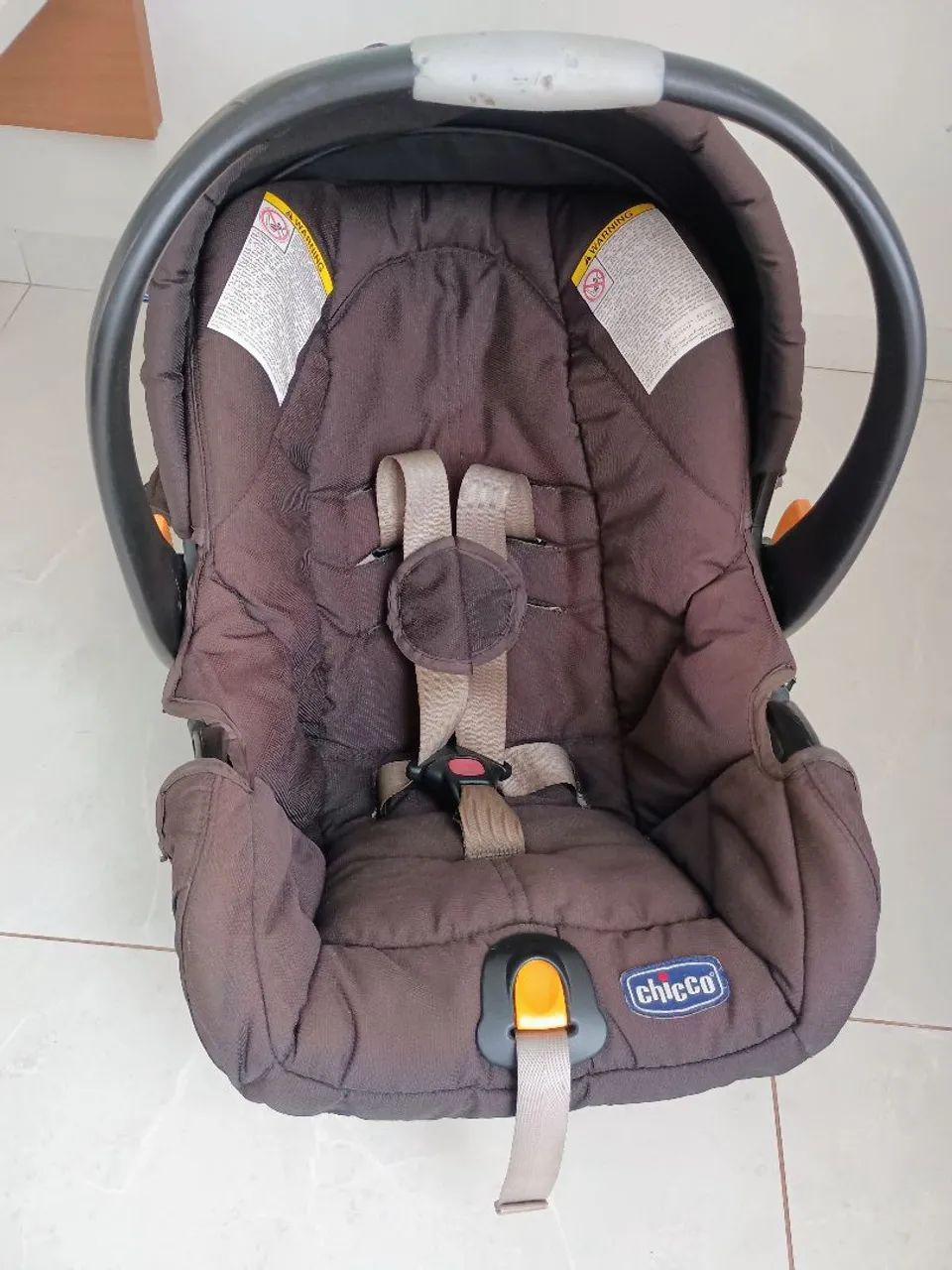 Bebê conforto marca Chicco com redutor  - Foto 4