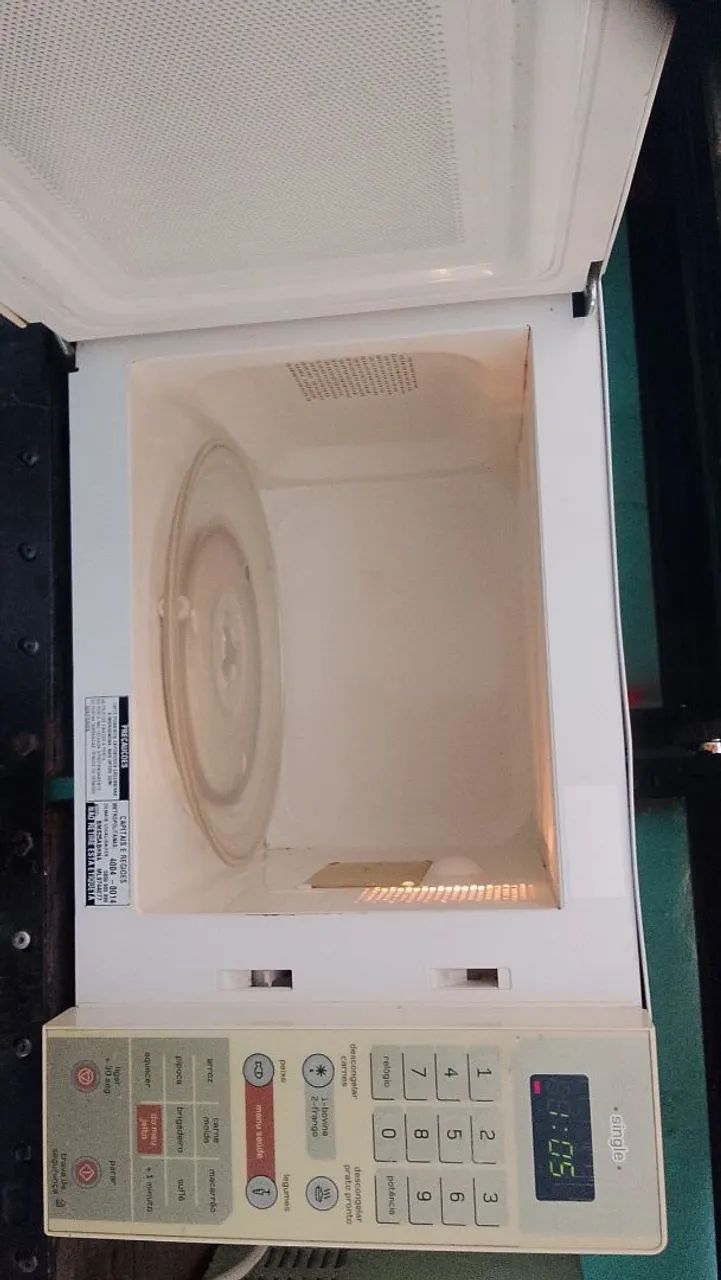 Microondas Brastemp 20 litros  - Foto 3
