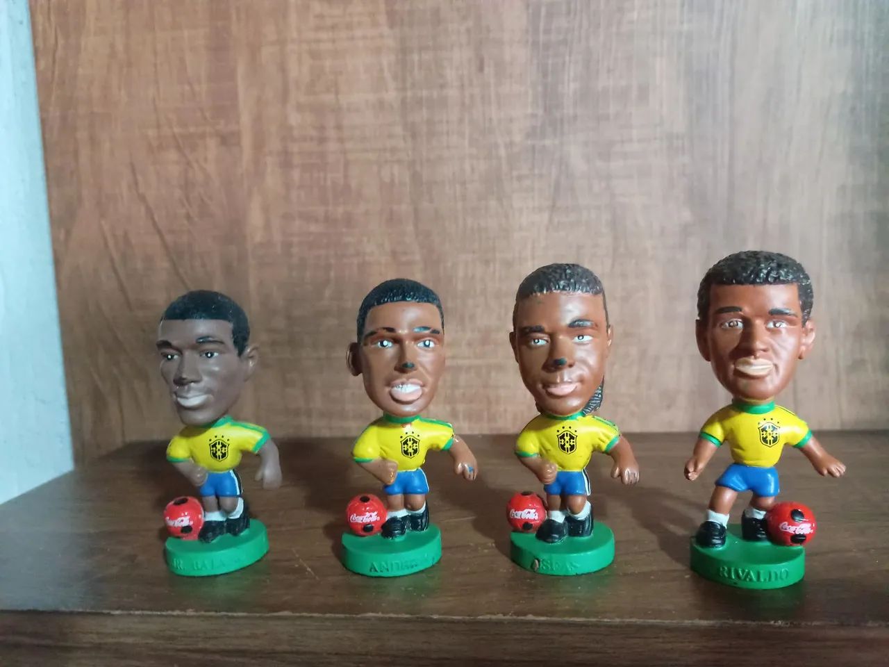 4 bonecos minicraque copa 98 coca cola usados na condição  - Foto 2