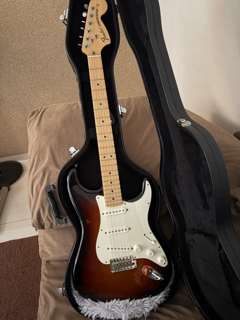 guitarra fender american special stratocaster