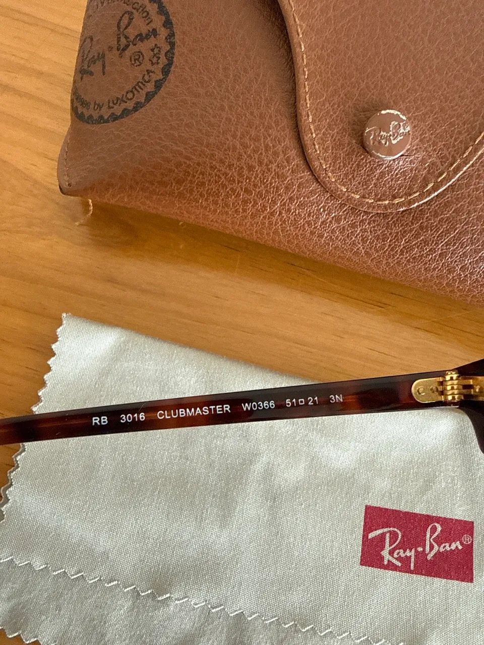 Óculos de Sol Ray-Ban Clubmaster Classic RB3016 Original - Foto 4
