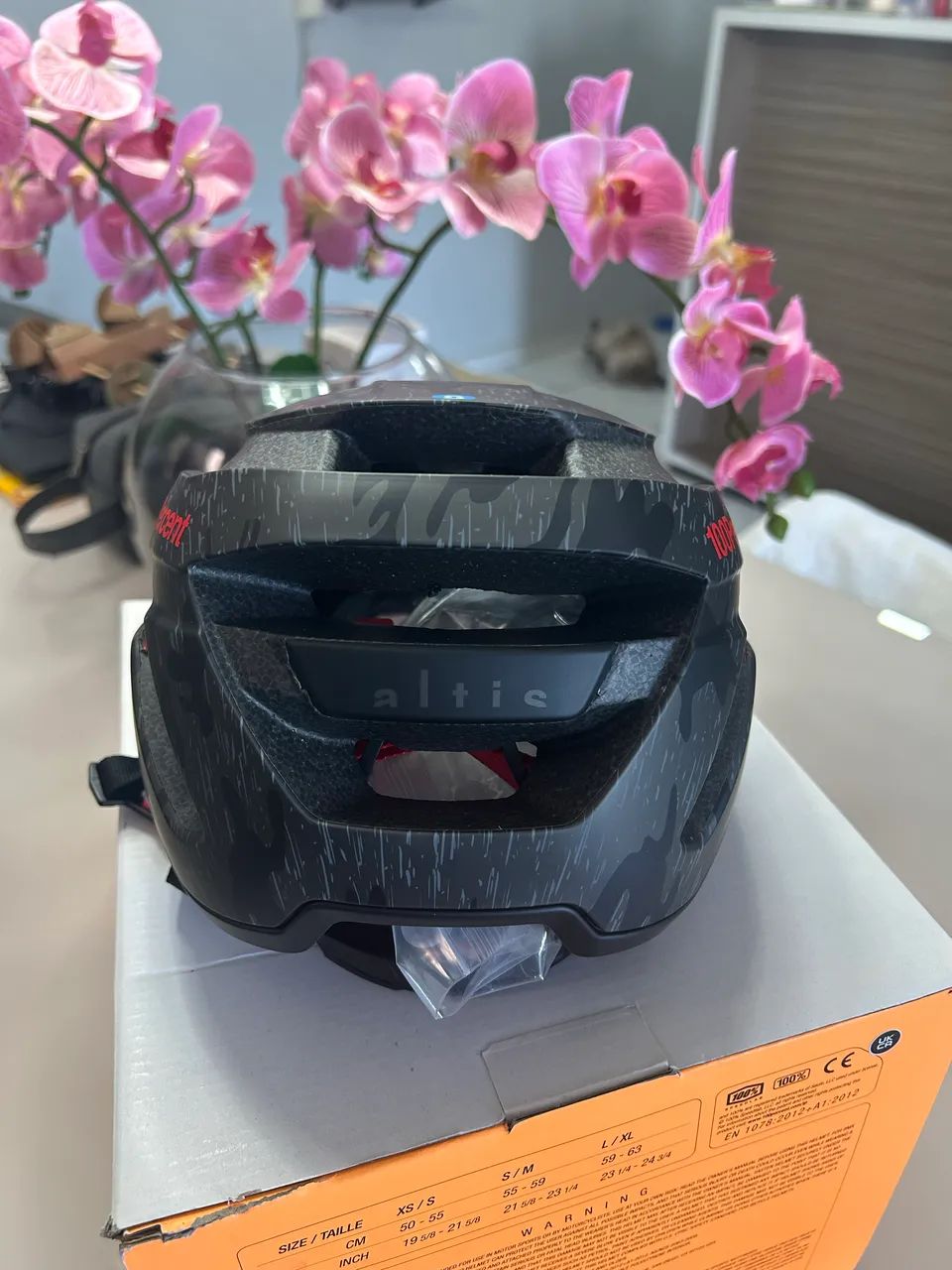 Capacete MTB 100% Altis - Foto 2