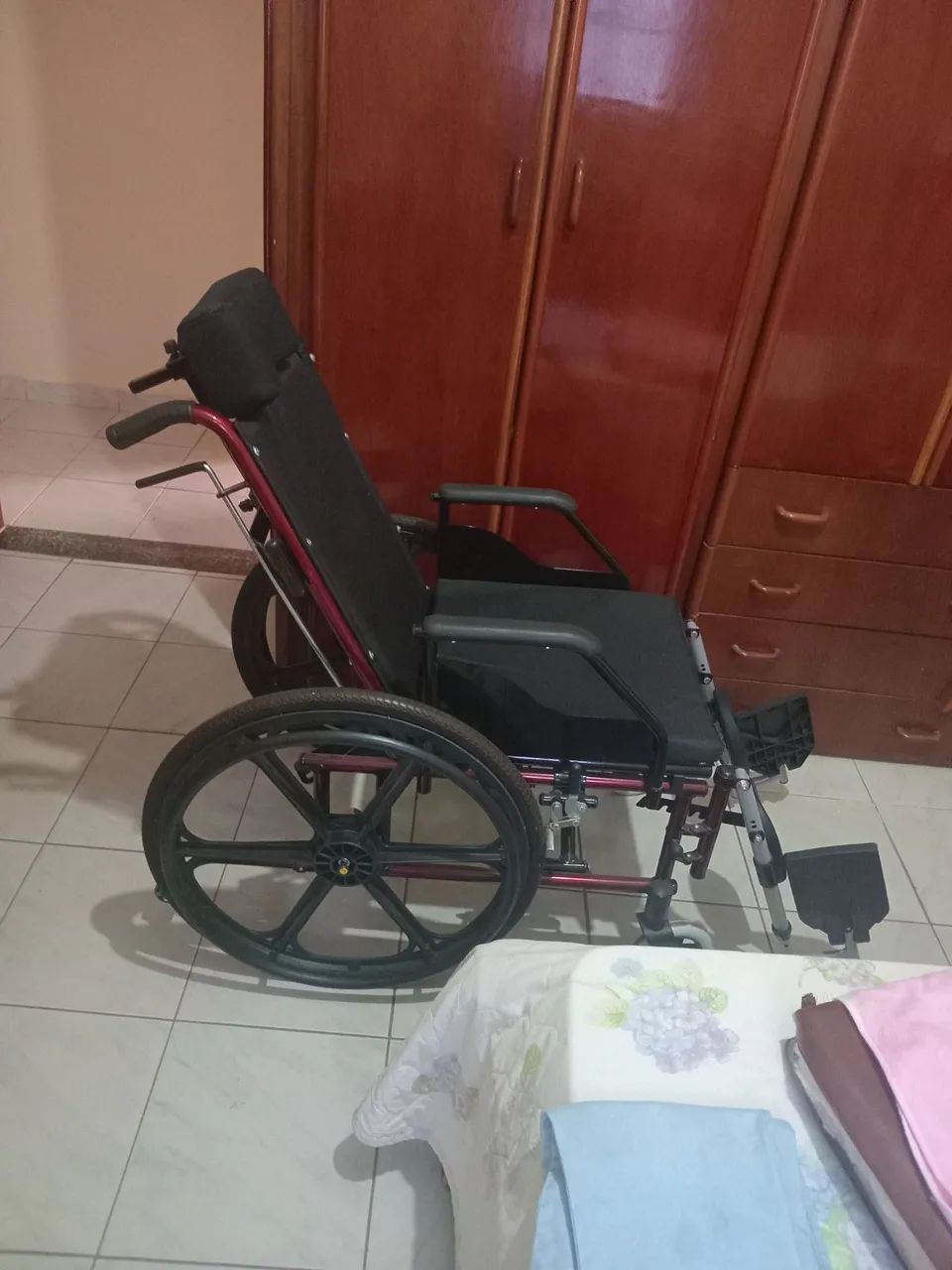 Cadeira de rodas  - Foto 3