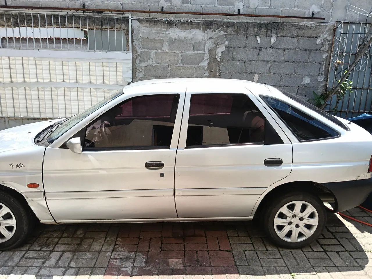 Ford Escort GL 1.8i 16V 4P 1997