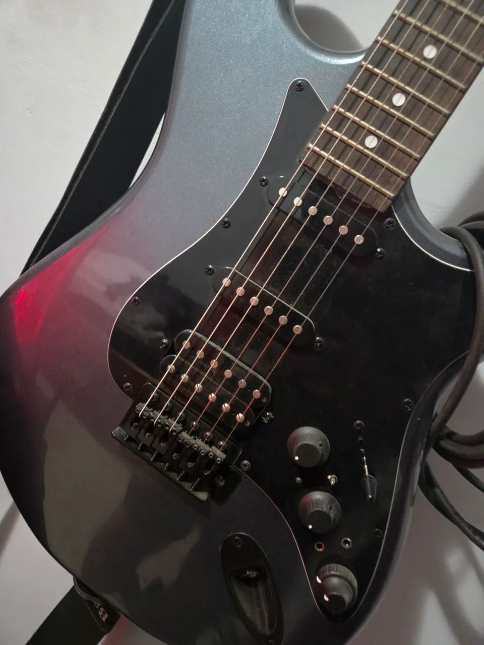 Guitarra tagima sixmart - Foto 2