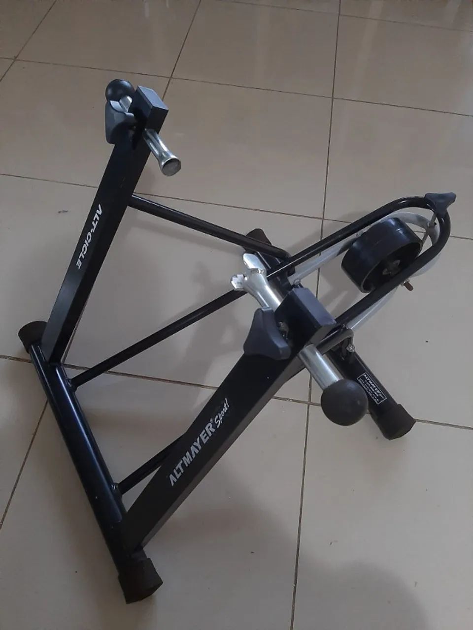 Vendo Rolo de Treino com Regulagem Alt Cicle - Foto 2