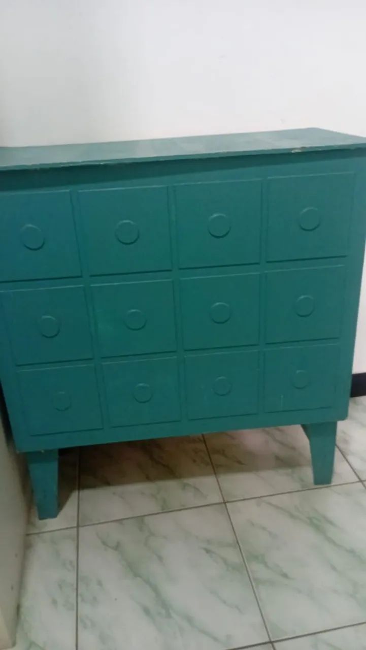 Cômoda para arrumação de festa