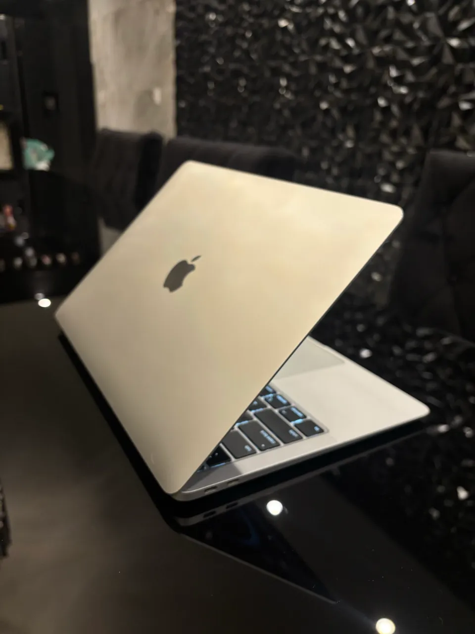 macbook air 13 2020