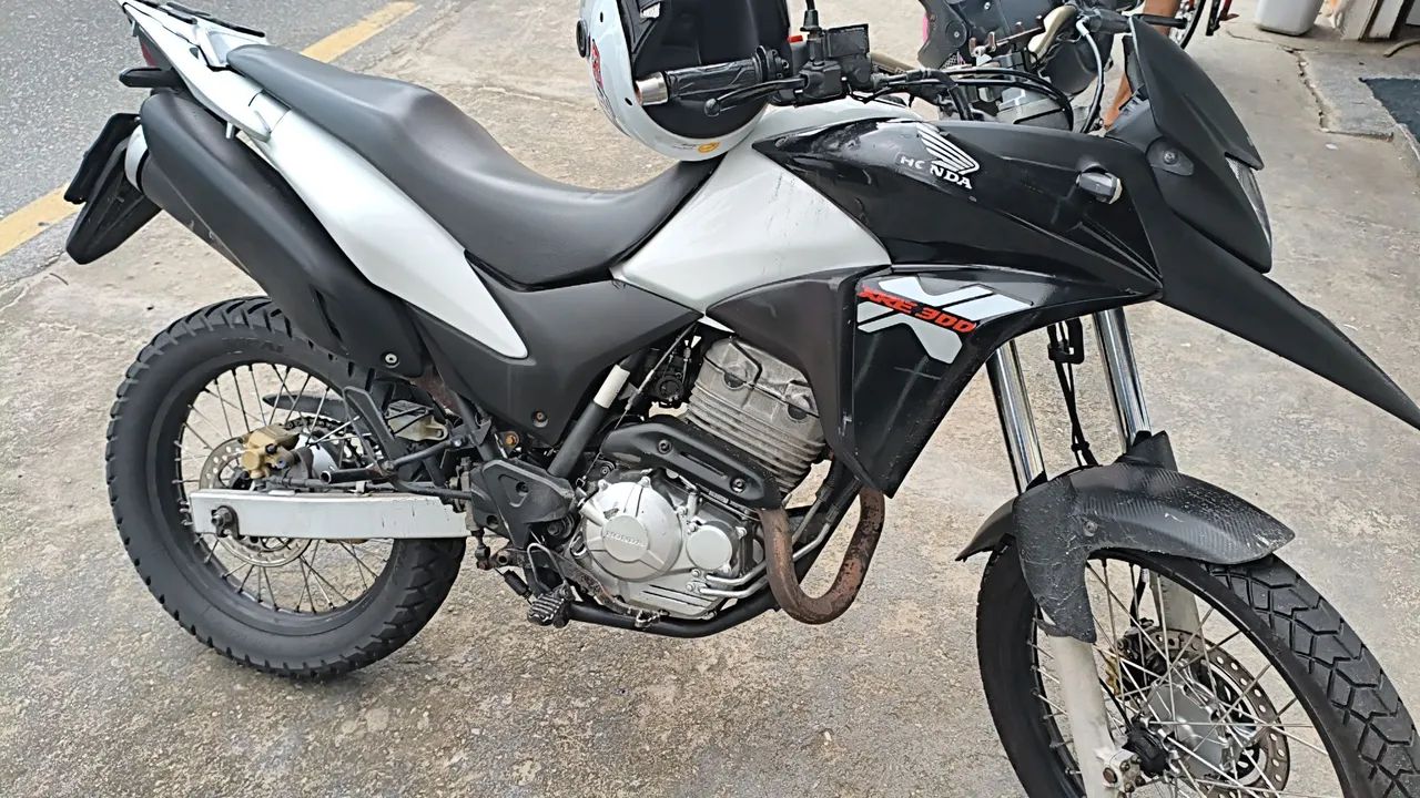 Xre 300 só pega e roda IPVA só 2027