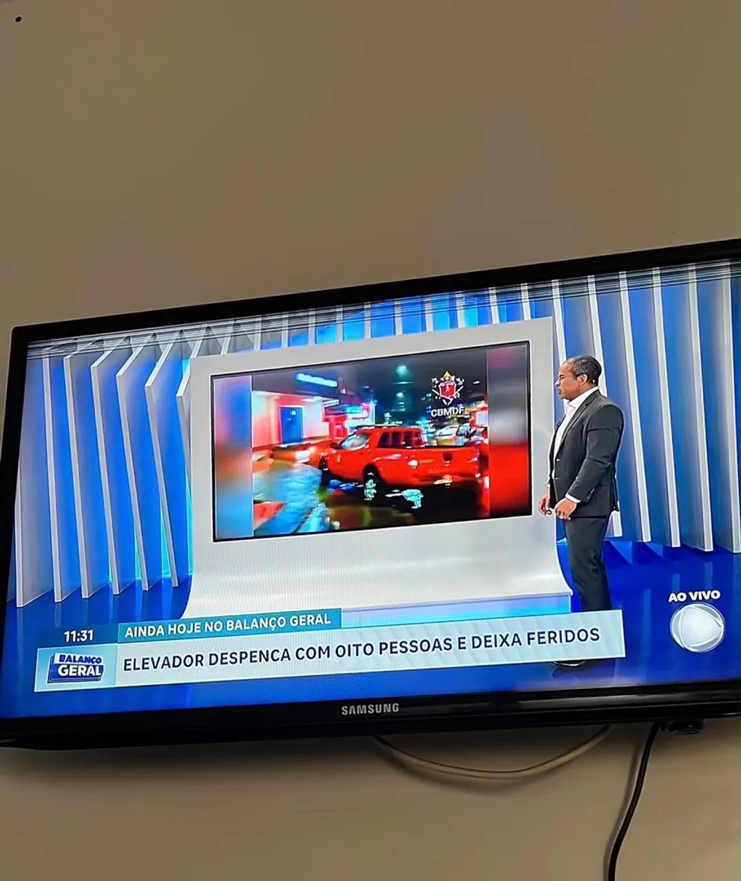 Televisão 32  - Foto 3