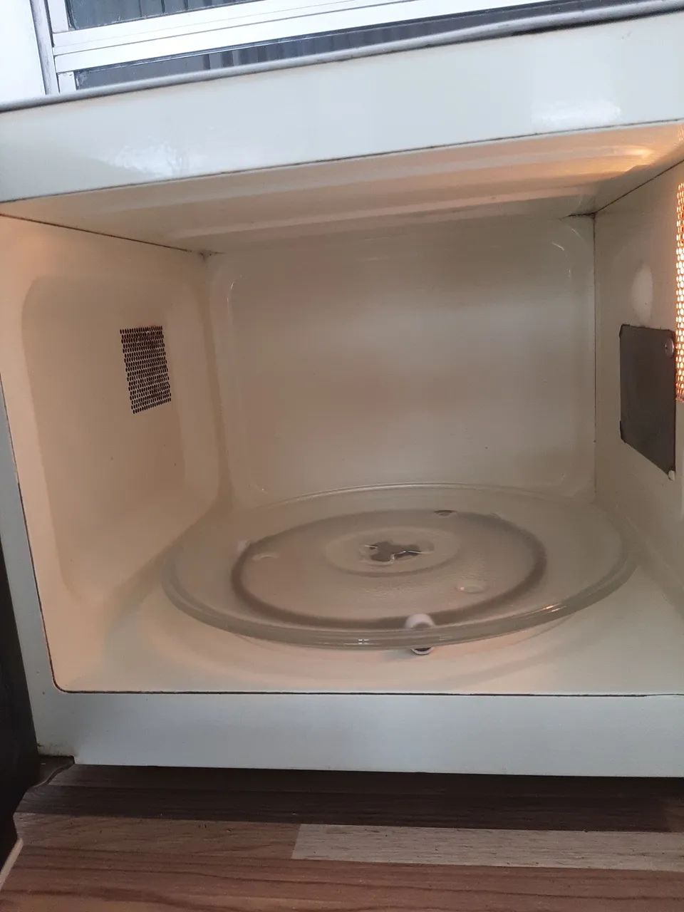 Microondas 20l. - Foto 2