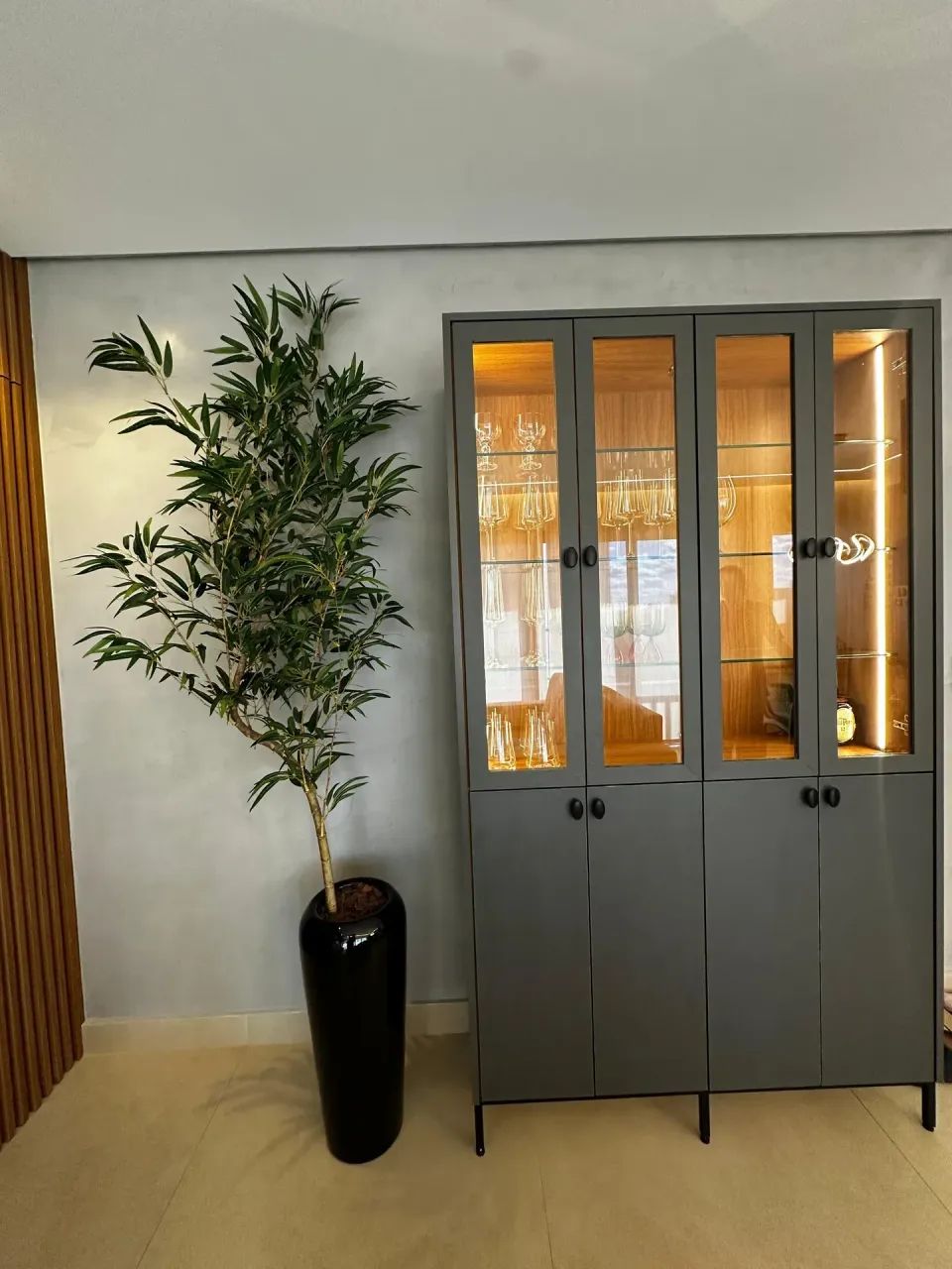 ELEV MARISTA MOBILIADO E DECORADO! 2 SUÍTES 73m² - Foto 5